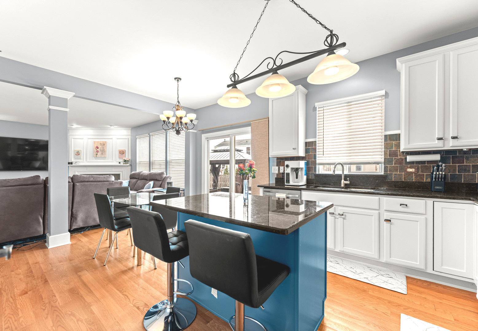 7 Pampas Court, Bolingbrook, IL 60490