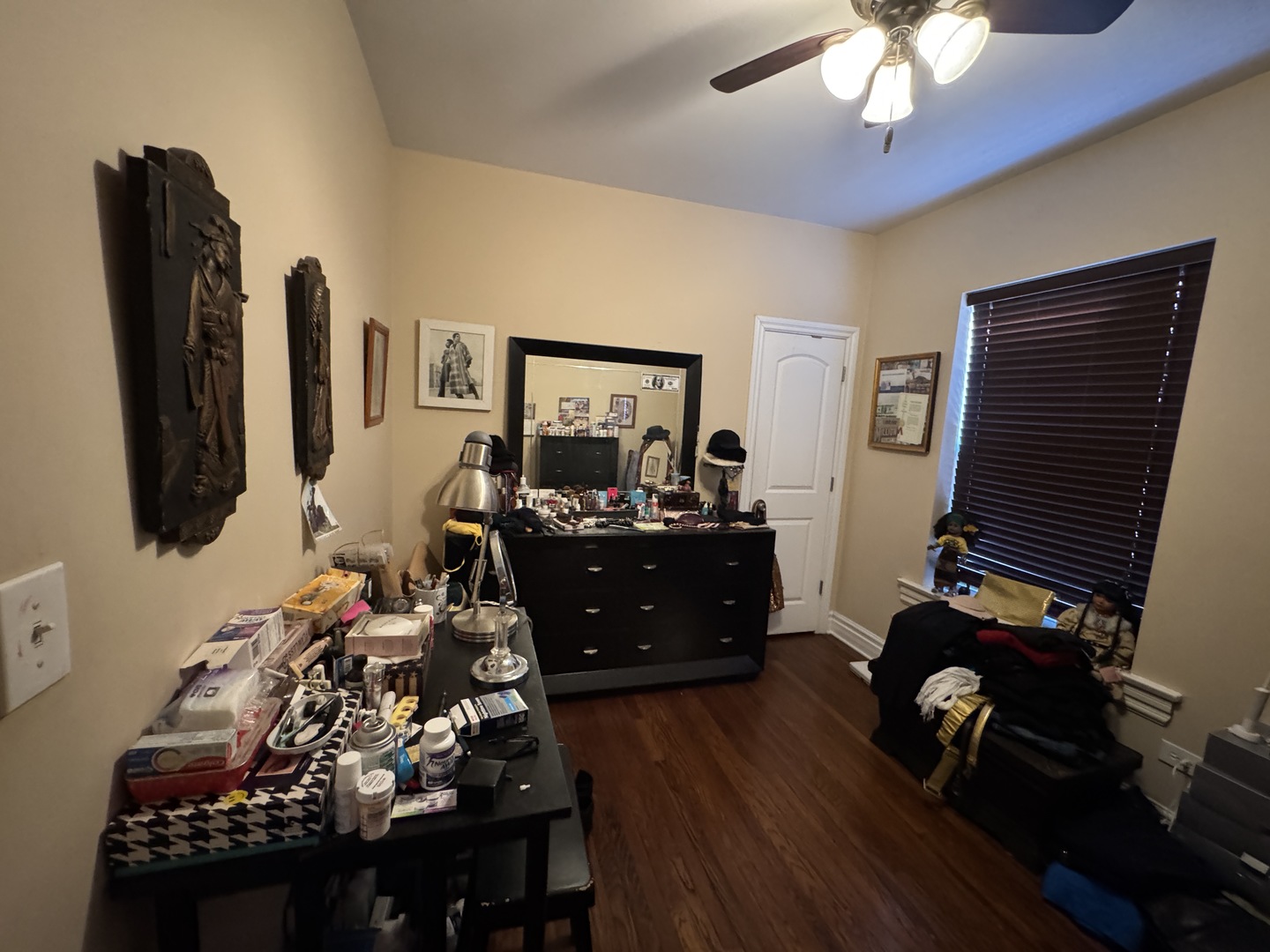 7249 S Calumet Avenue, Chicago, IL 60619