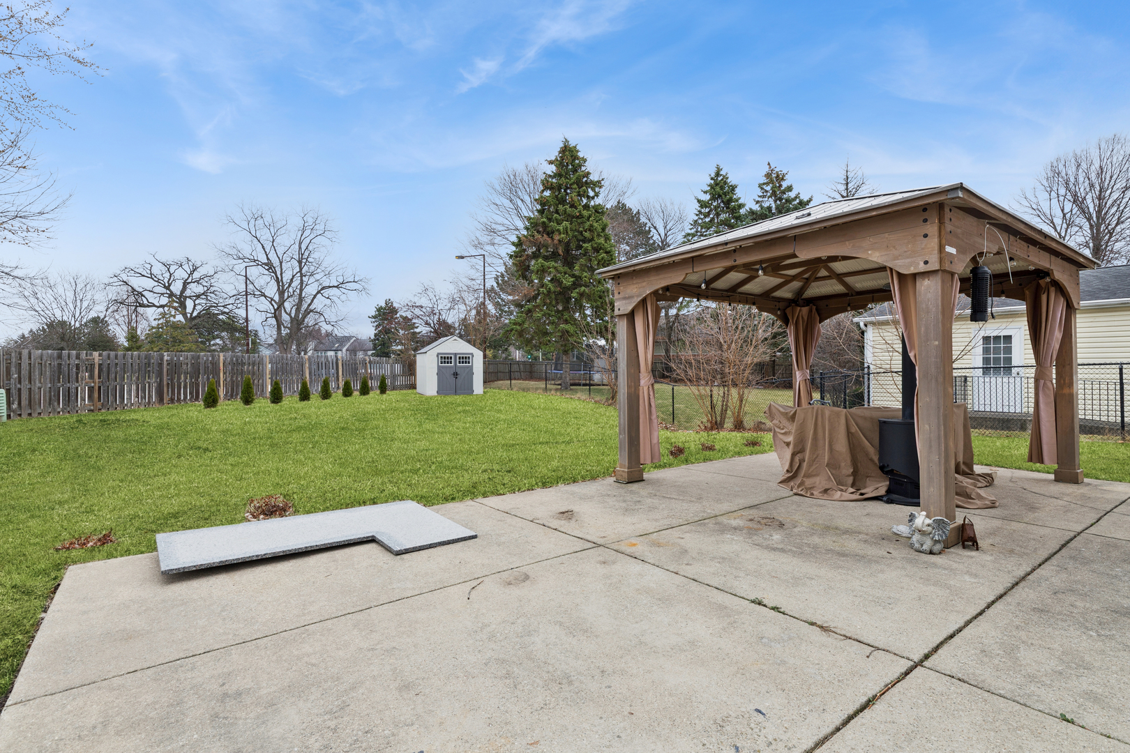 603 Harris Drive, Buffalo Grove, IL 60089