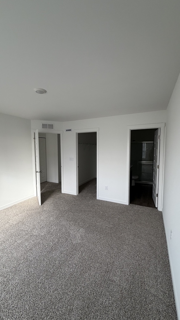 2637 Santa Fe Drive #2637, Pingree Grove, IL 60140