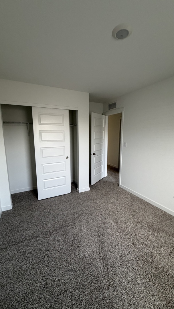 2637 Santa Fe Drive #2637, Pingree Grove, IL 60140