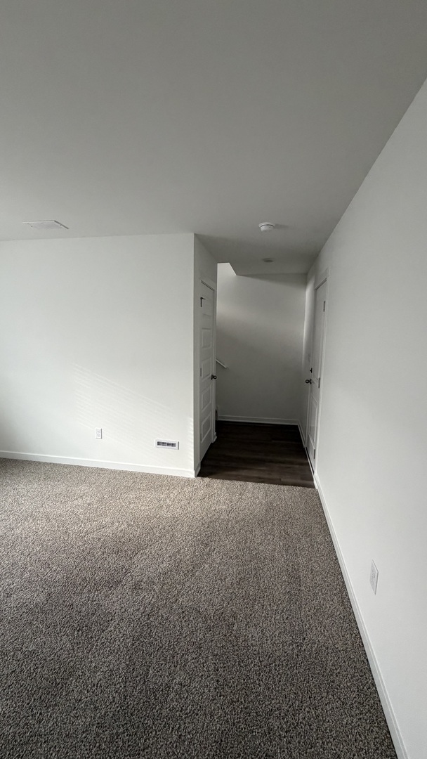 2637 Santa Fe Drive #2637, Pingree Grove, IL 60140