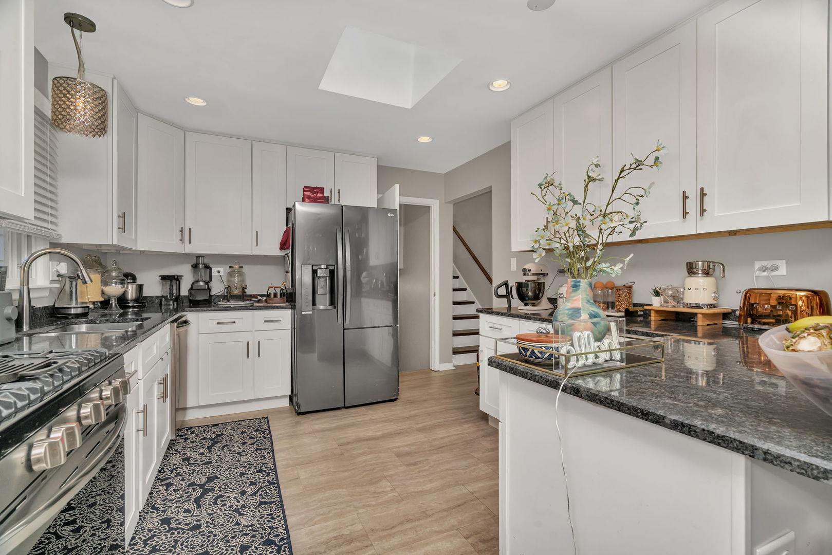 4217 Main Street, Downers Grove, IL 60515