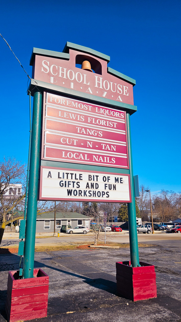 147 S US Highway 45, Grayslake, IL 60030