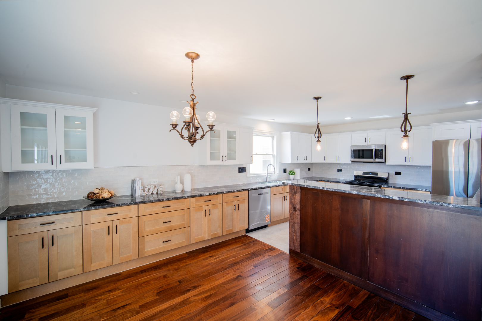 4137 Clinton Avenue, Stickney, IL 60402