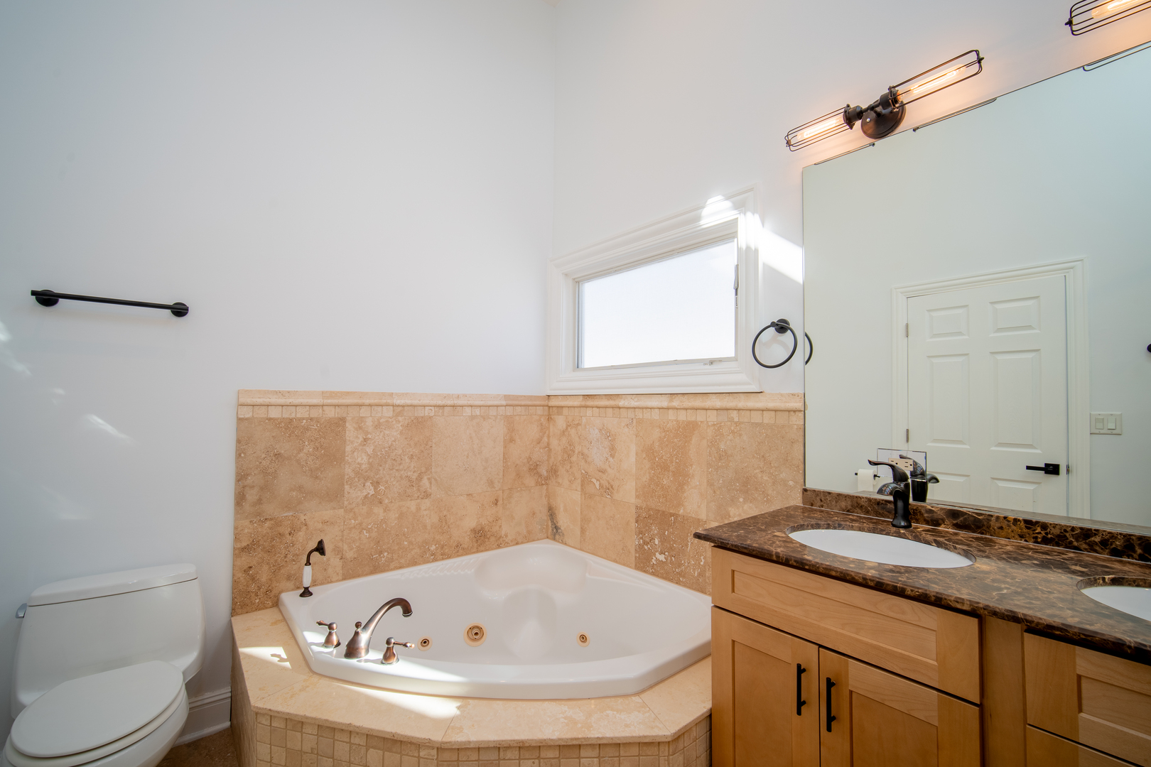 4137 Clinton Avenue, Stickney, IL 60402