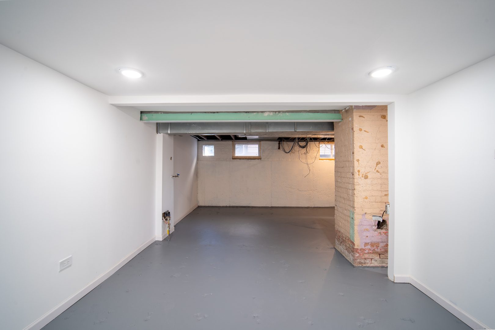 4137 Clinton Avenue, Stickney, IL 60402