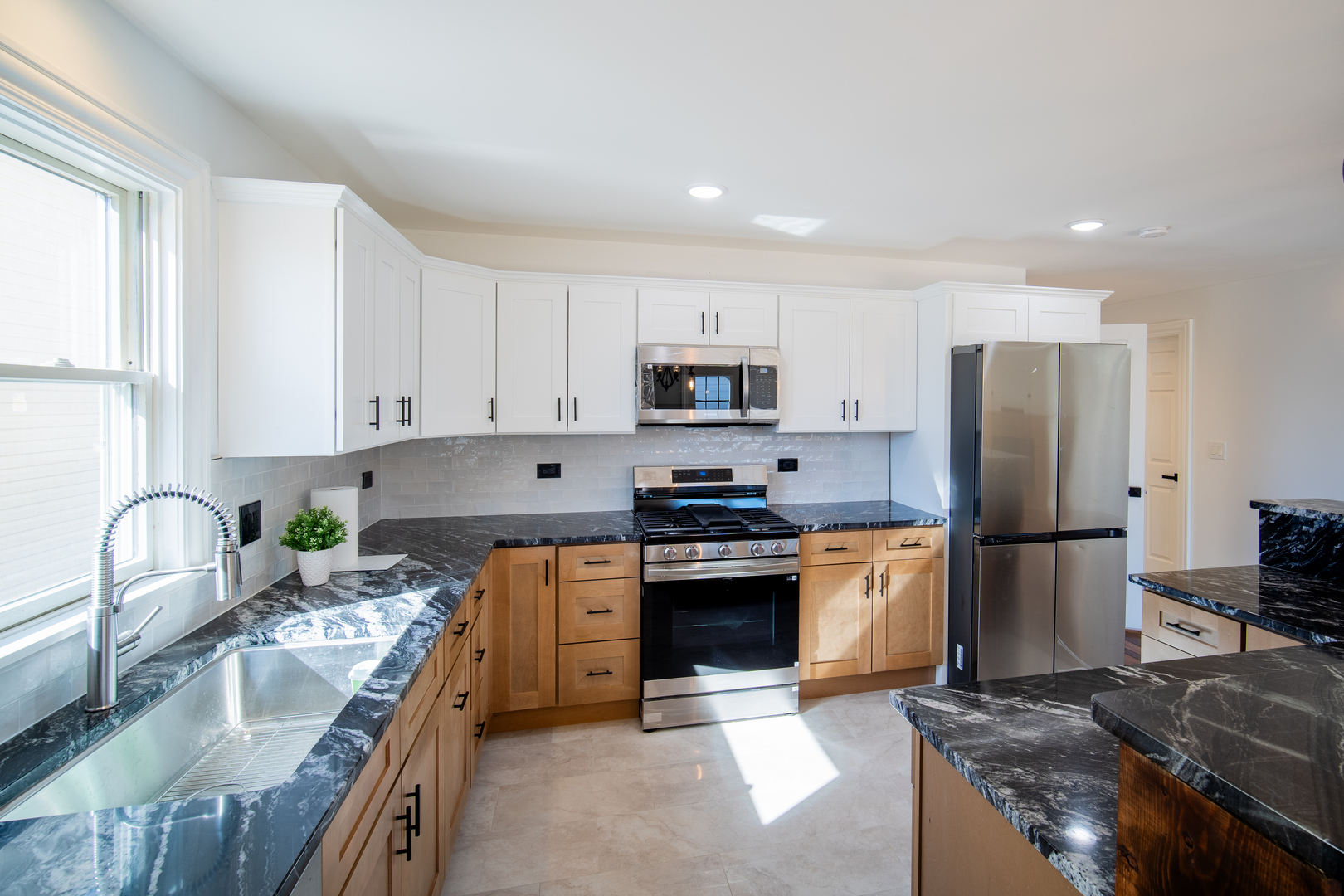 4137 Clinton Avenue, Stickney, IL 60402