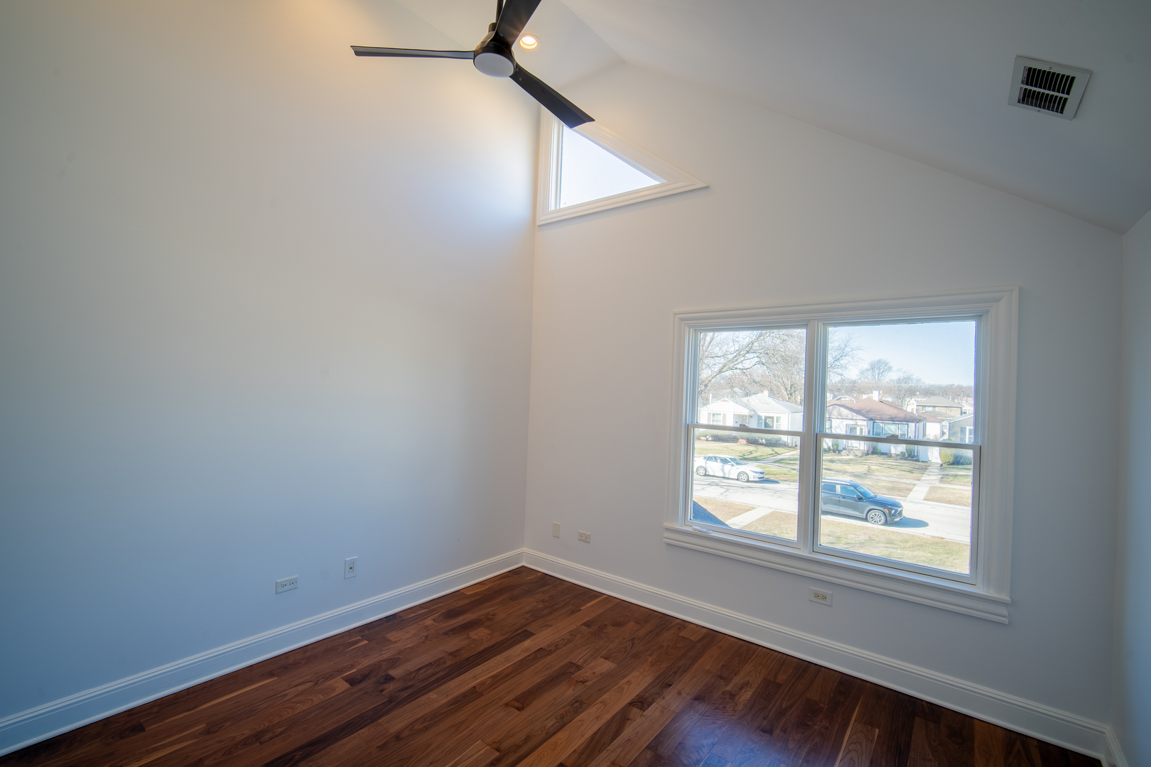 4137 Clinton Avenue, Stickney, IL 60402