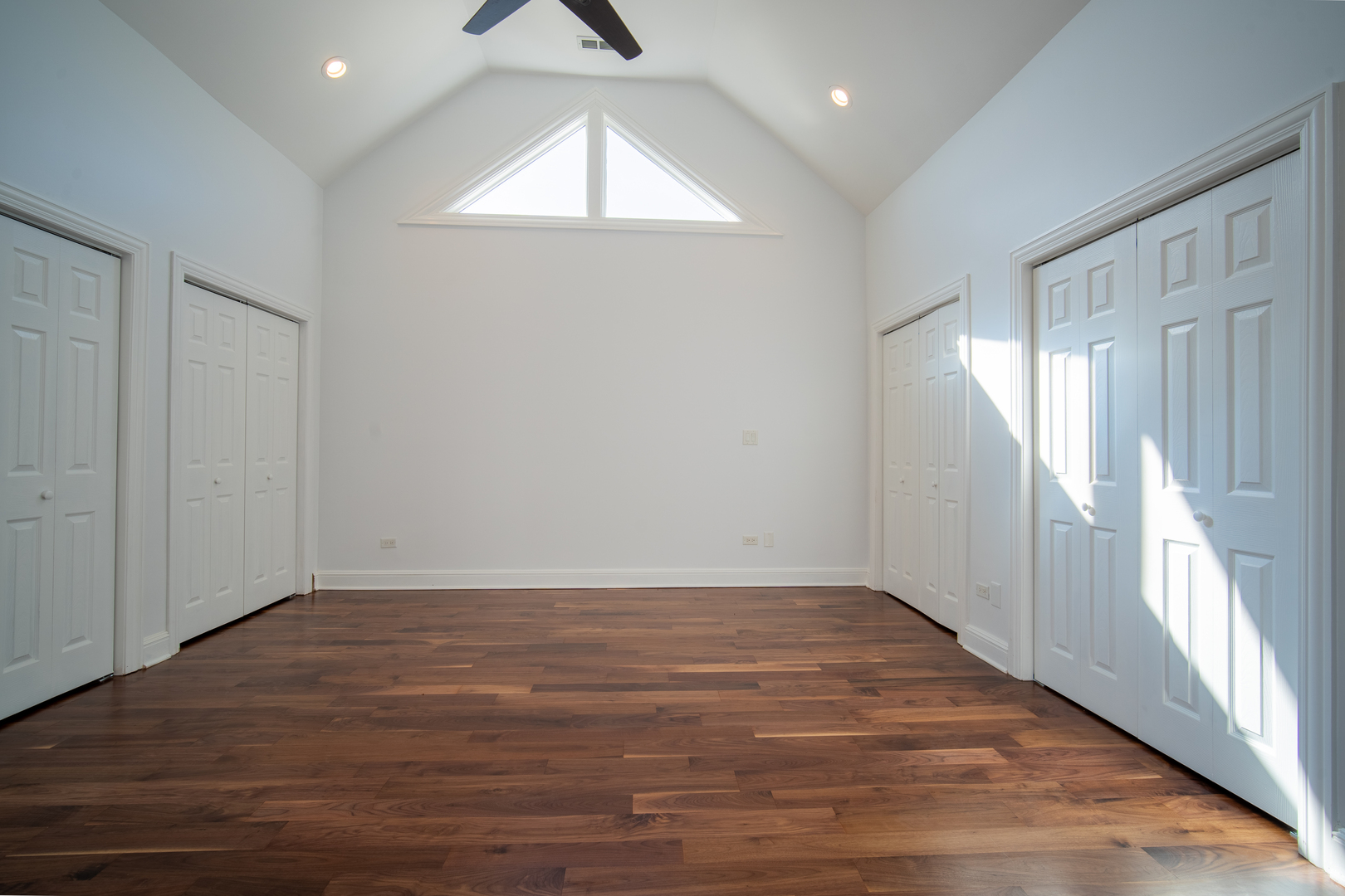 4137 Clinton Avenue, Stickney, IL 60402