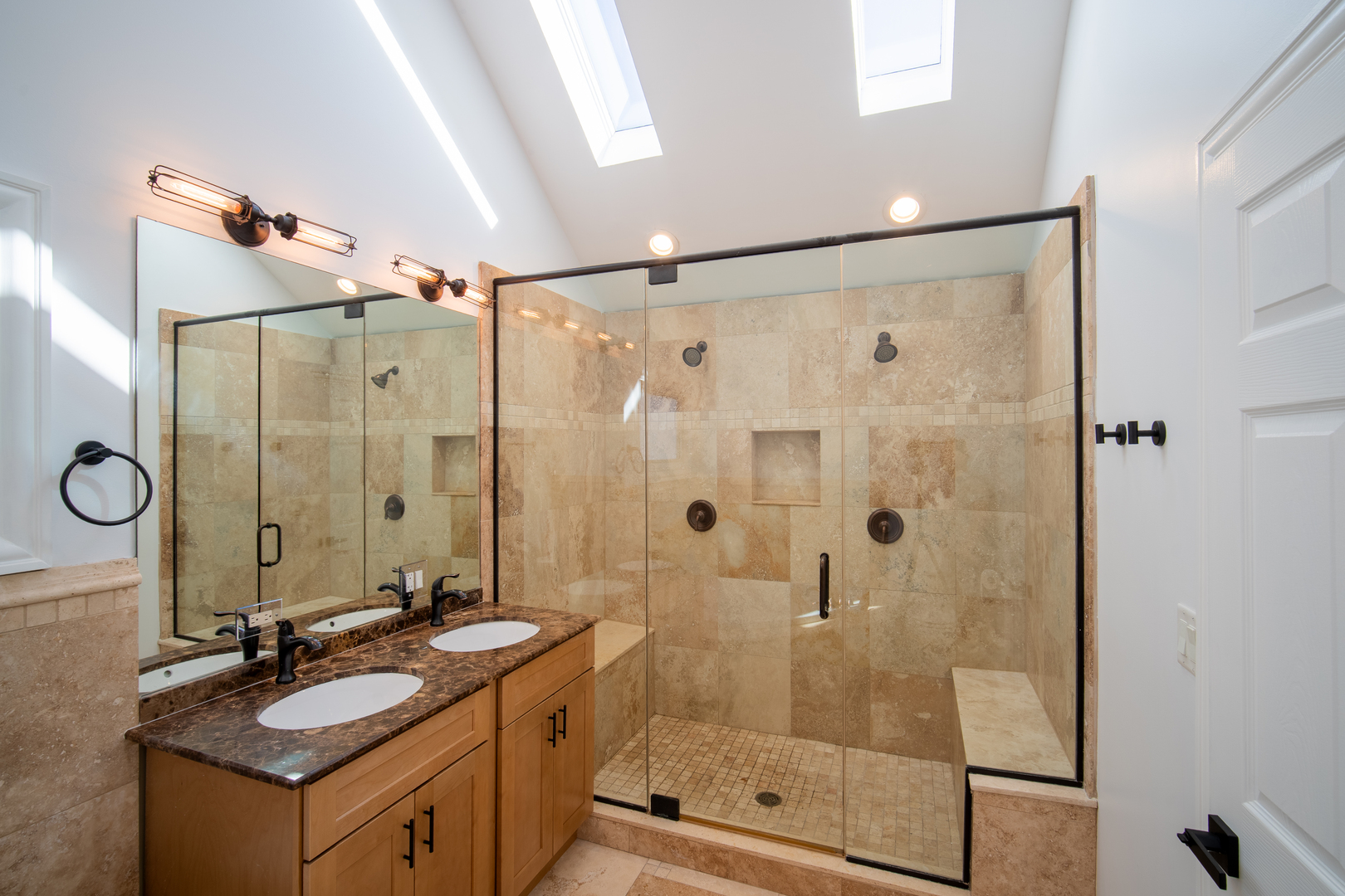 4137 Clinton Avenue, Stickney, IL 60402