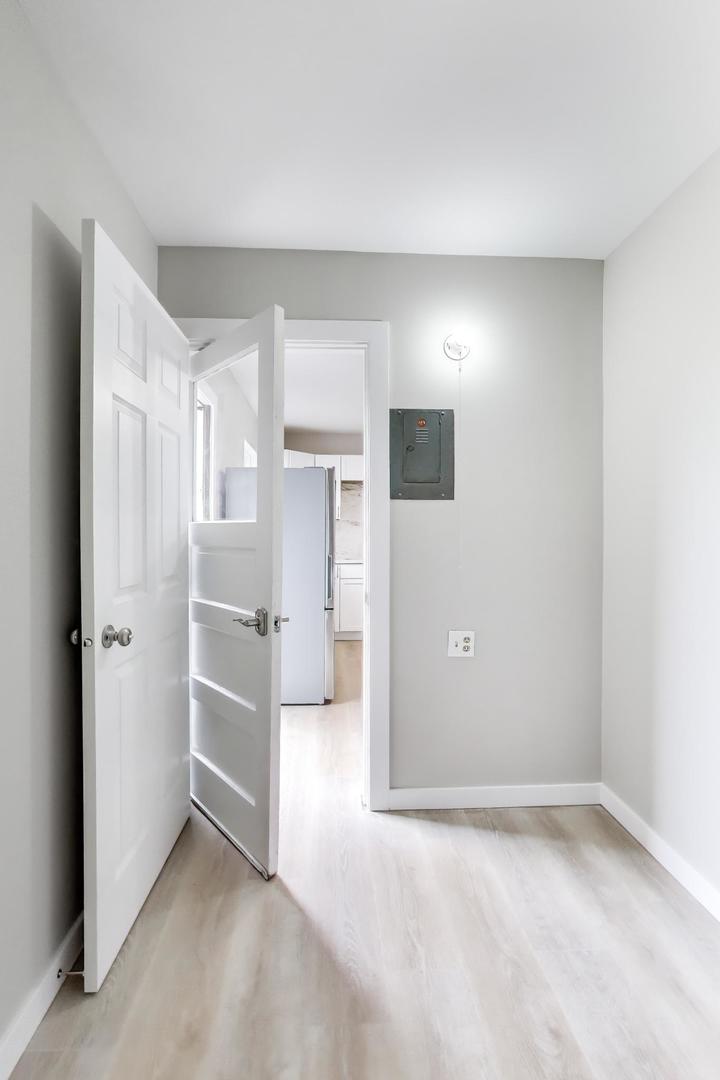 260 Mohave Street, Hoffman Estates, IL 60169