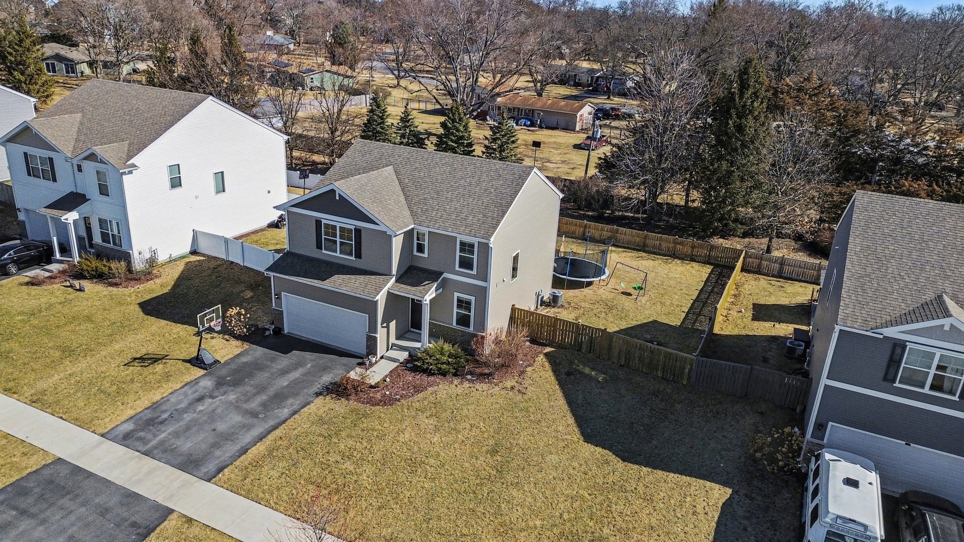 3146 Justice Drive, Yorkville, IL 60560