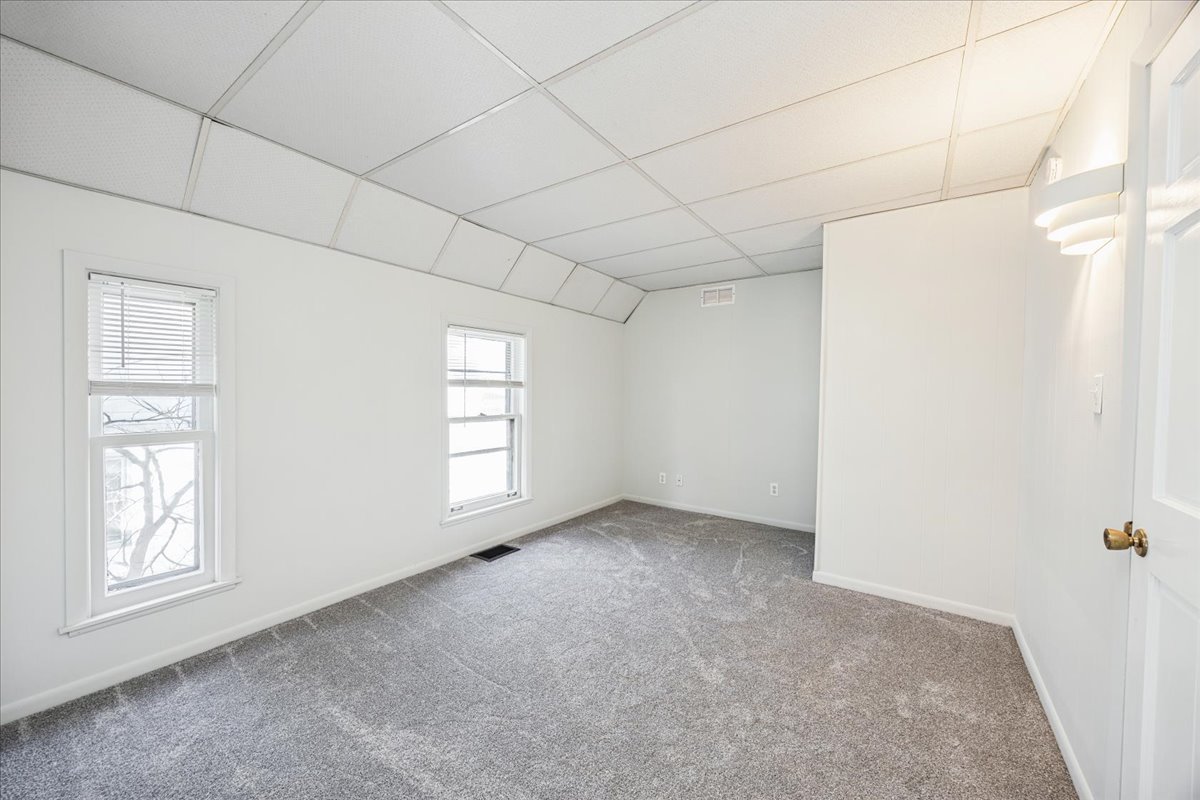 9011 Sheridan Avenue, Brookfield, IL 60513