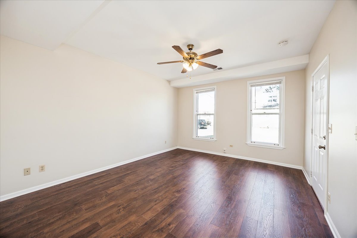 9011 Sheridan Avenue, Brookfield, IL 60513