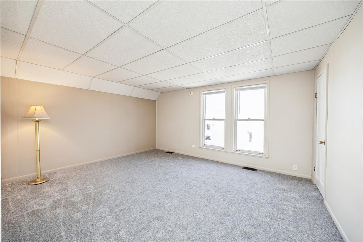 9011 Sheridan Avenue, Brookfield, IL 60513