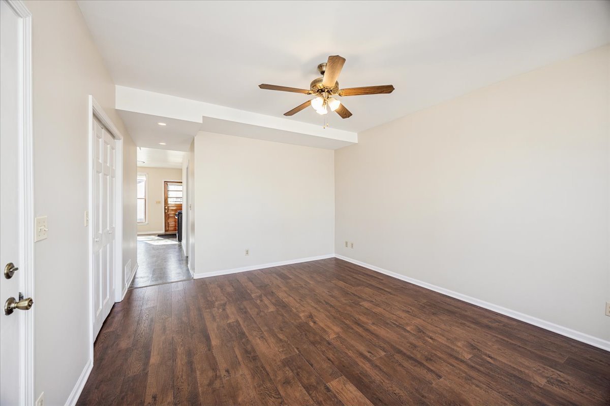 9011 Sheridan Avenue, Brookfield, IL 60513