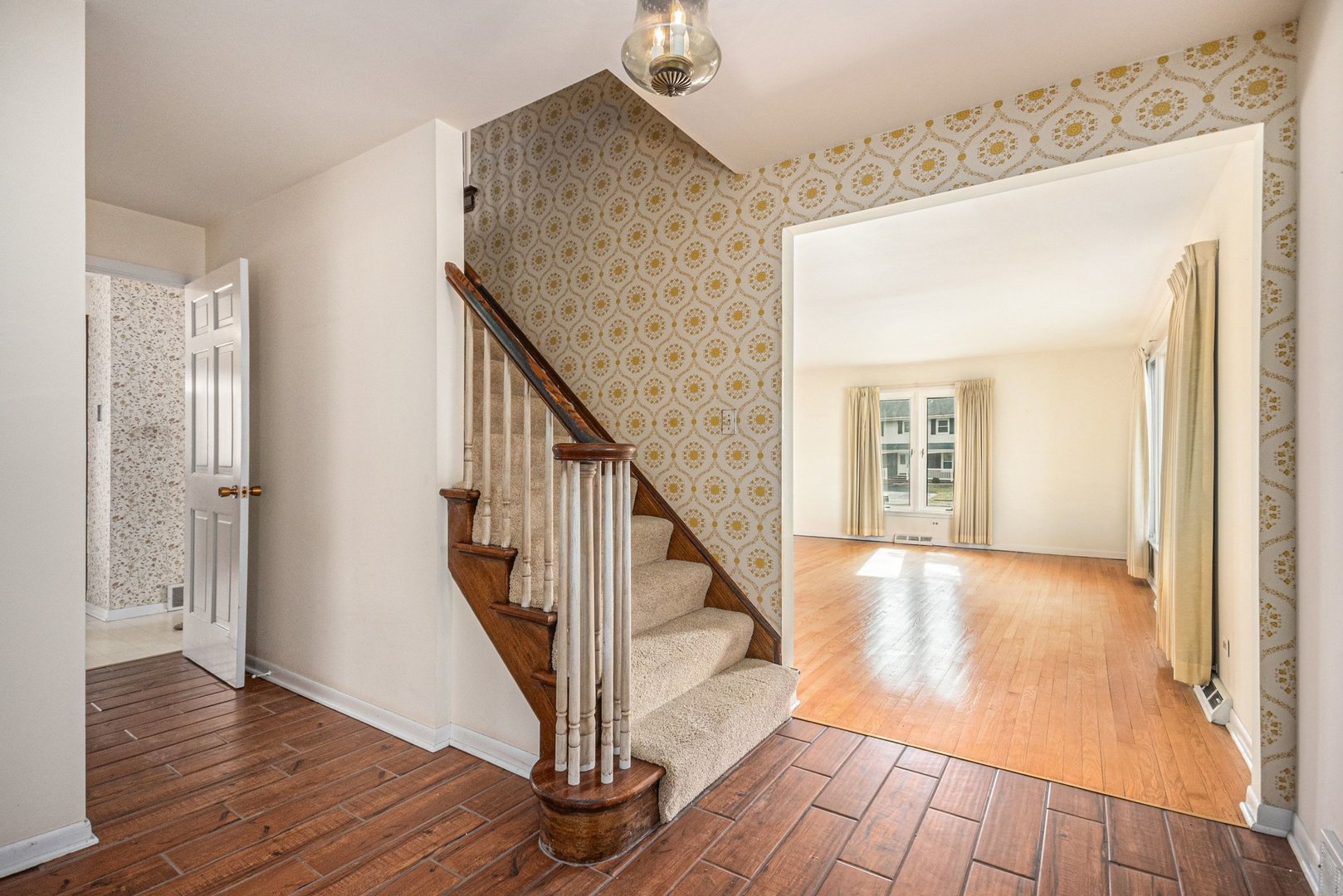 1421 Berry Lane, Flossmoor, IL 60422