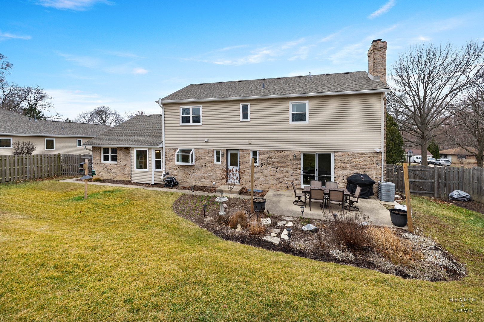 913 N FRANKLIN Avenue, Palatine, IL 60067