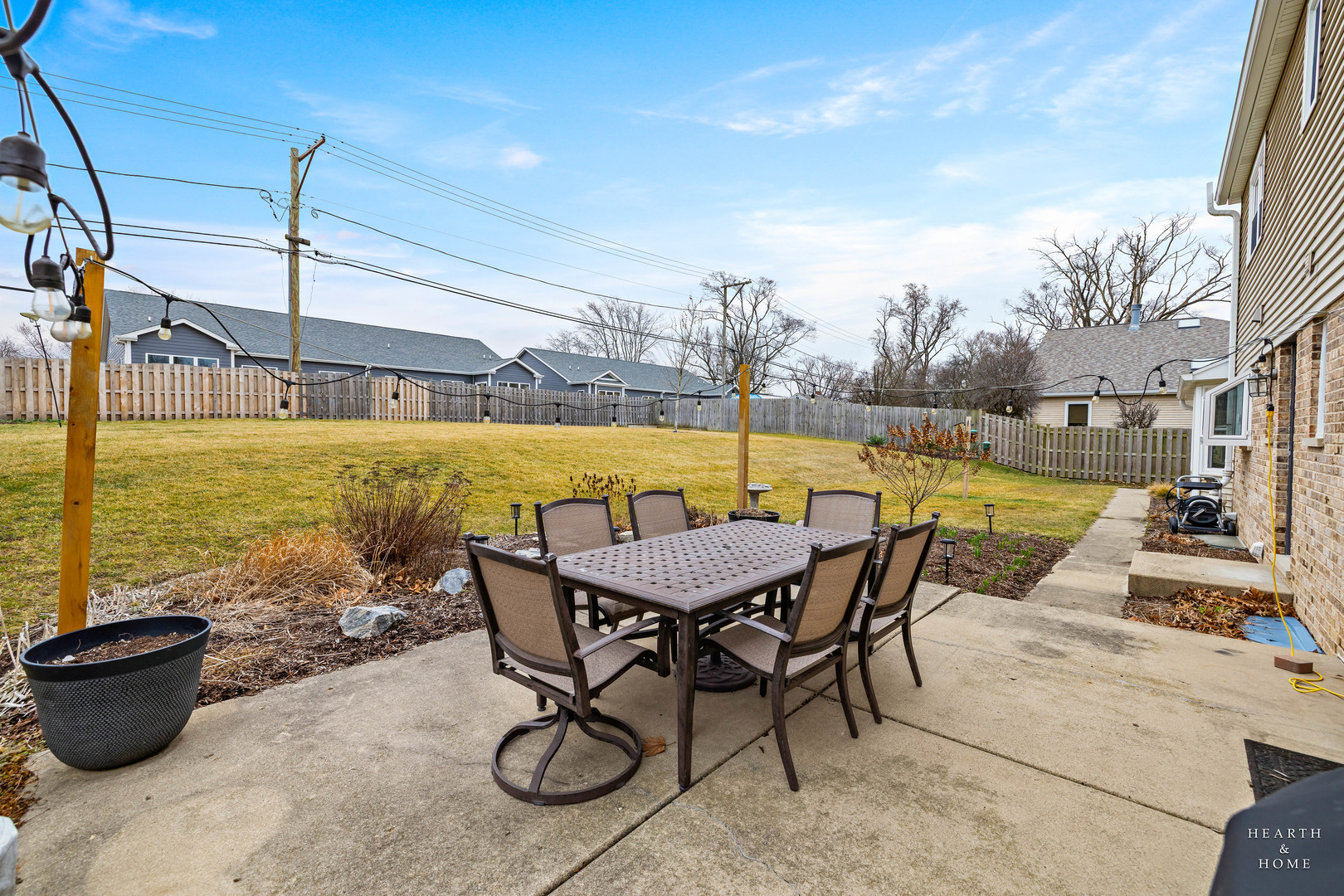 913 N FRANKLIN Avenue, Palatine, IL 60067