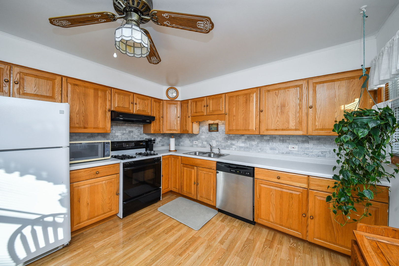 2302 Flicker Lane, Rolling Meadows, IL 60008