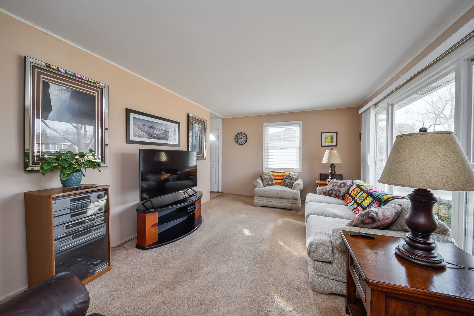 2302 Flicker Lane, Rolling Meadows, IL 60008