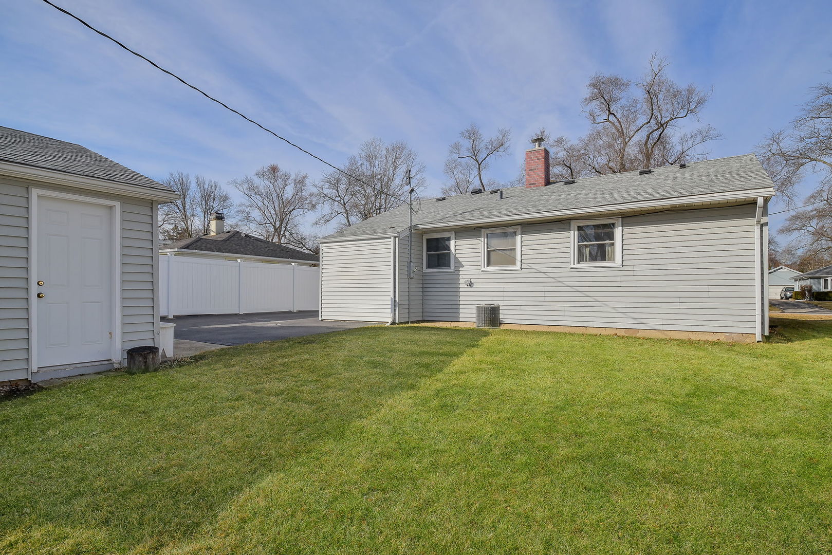 2302 Flicker Lane, Rolling Meadows, IL 60008