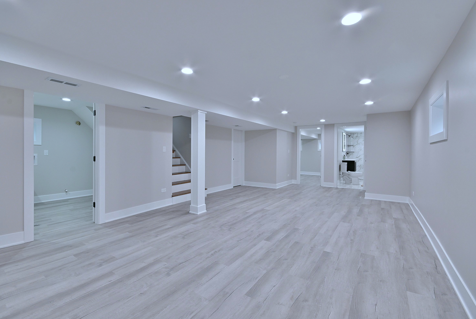 8834 S Albany Avenue, Evergreen Park, IL 60805