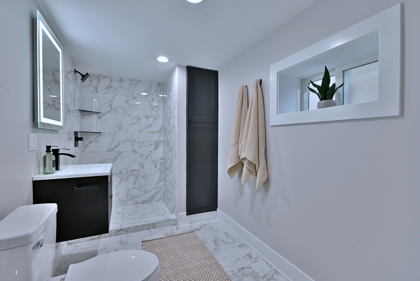 8834 S Albany Avenue, Evergreen Park, IL 60805