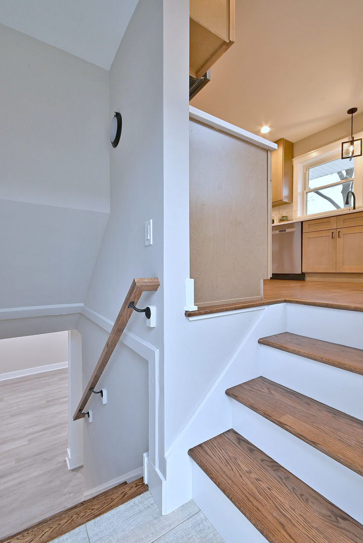 8834 S Albany Avenue, Evergreen Park, IL 60805