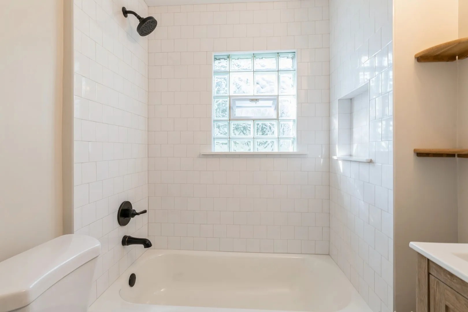 6867 N Ottawa Avenue #2, Chicago, IL 60631