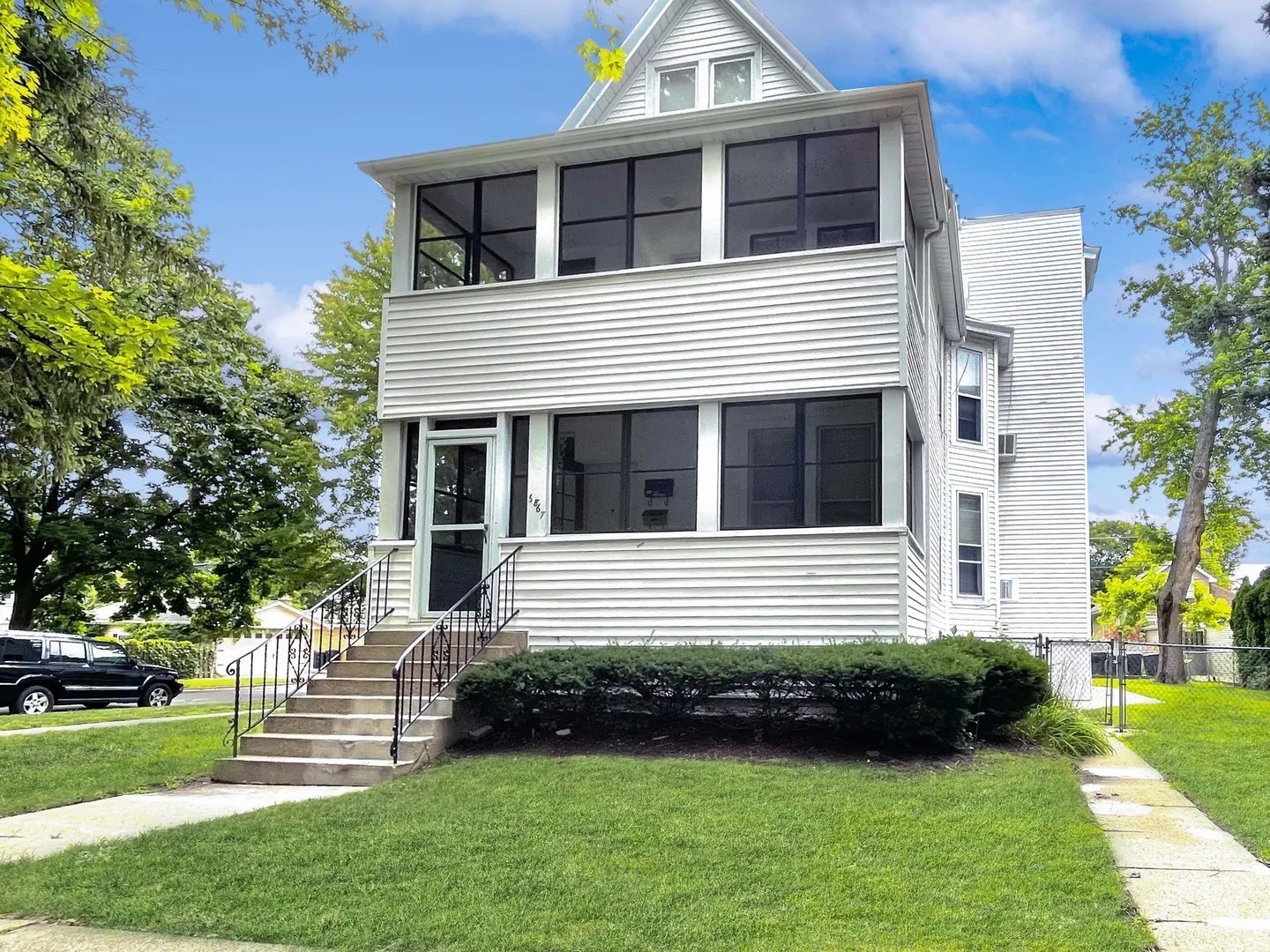 6867 N Ottawa Avenue #2, Chicago, IL 60631