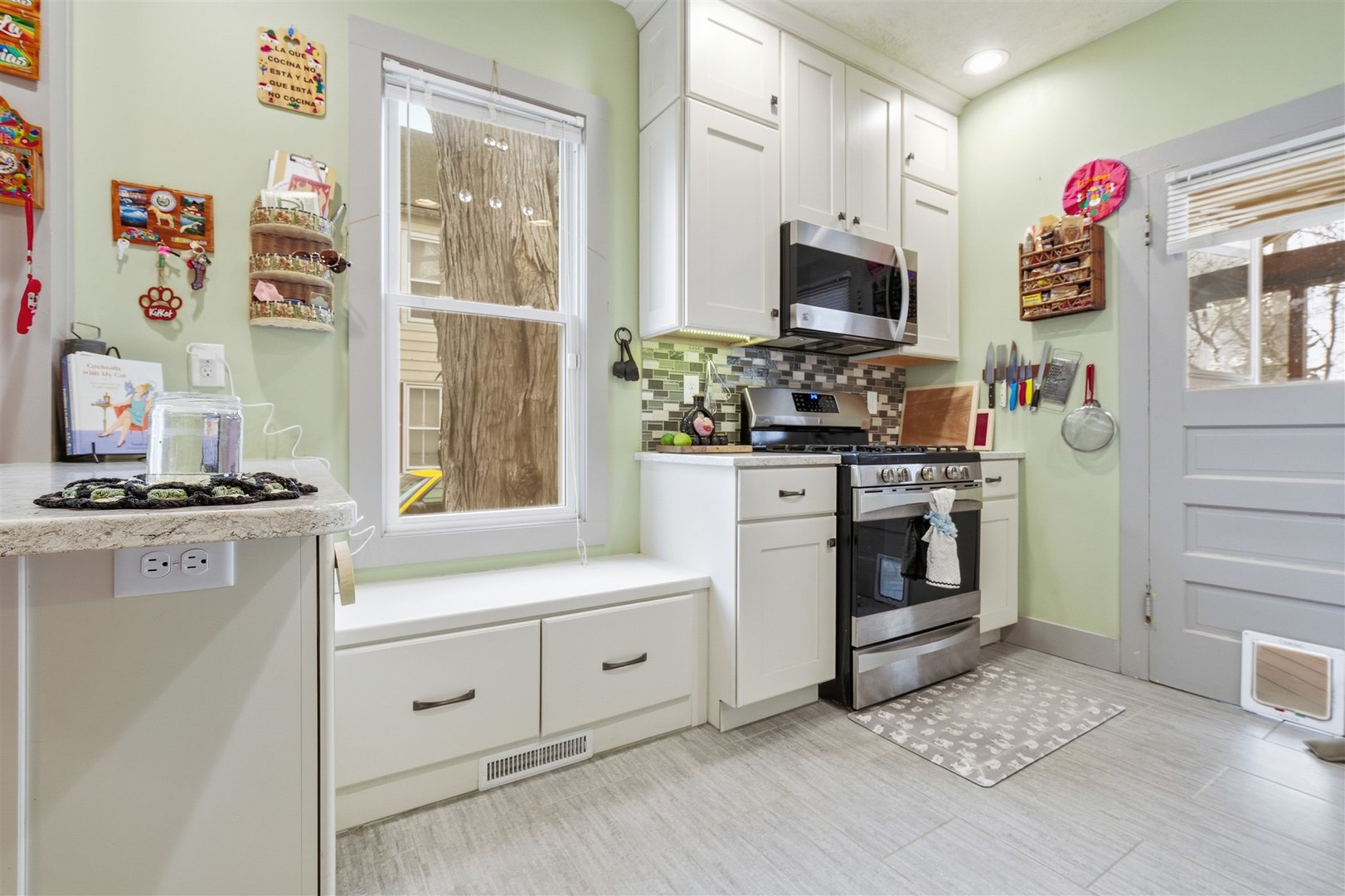 921 W Wood Street, Bloomington, IL 61701