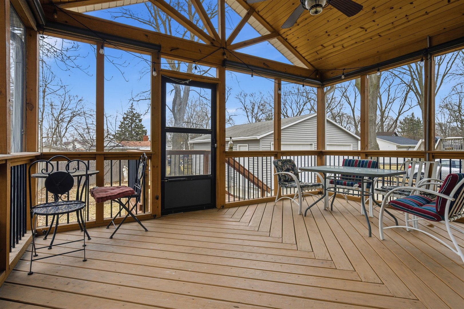 921 W Wood Street, Bloomington, IL 61701