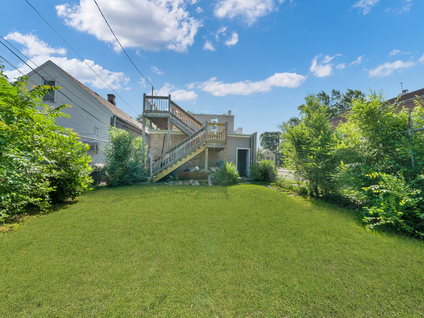 5242 S Damen Avenue, Chicago, IL 60609