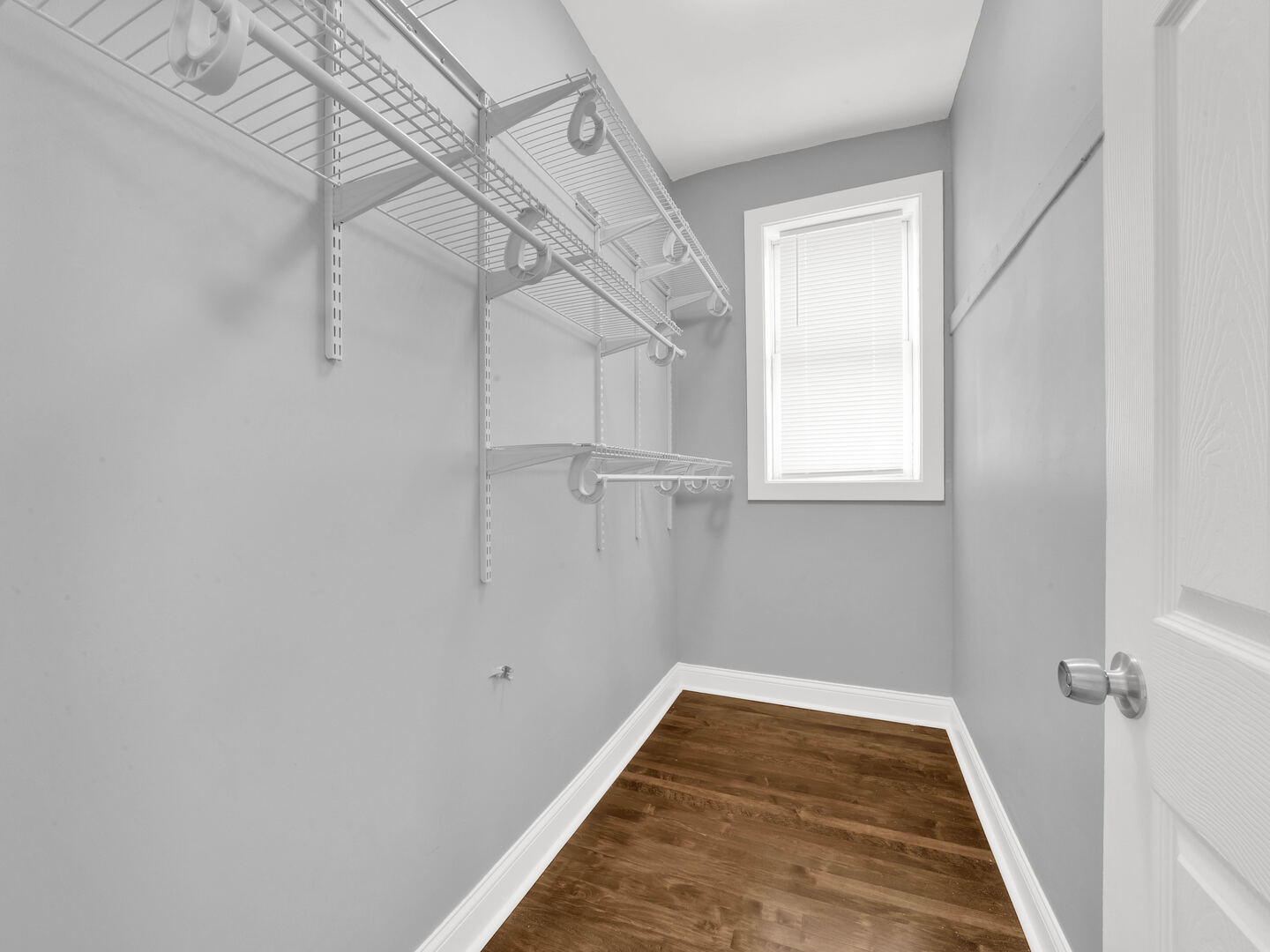 5242 S Damen Avenue, Chicago, IL 60609