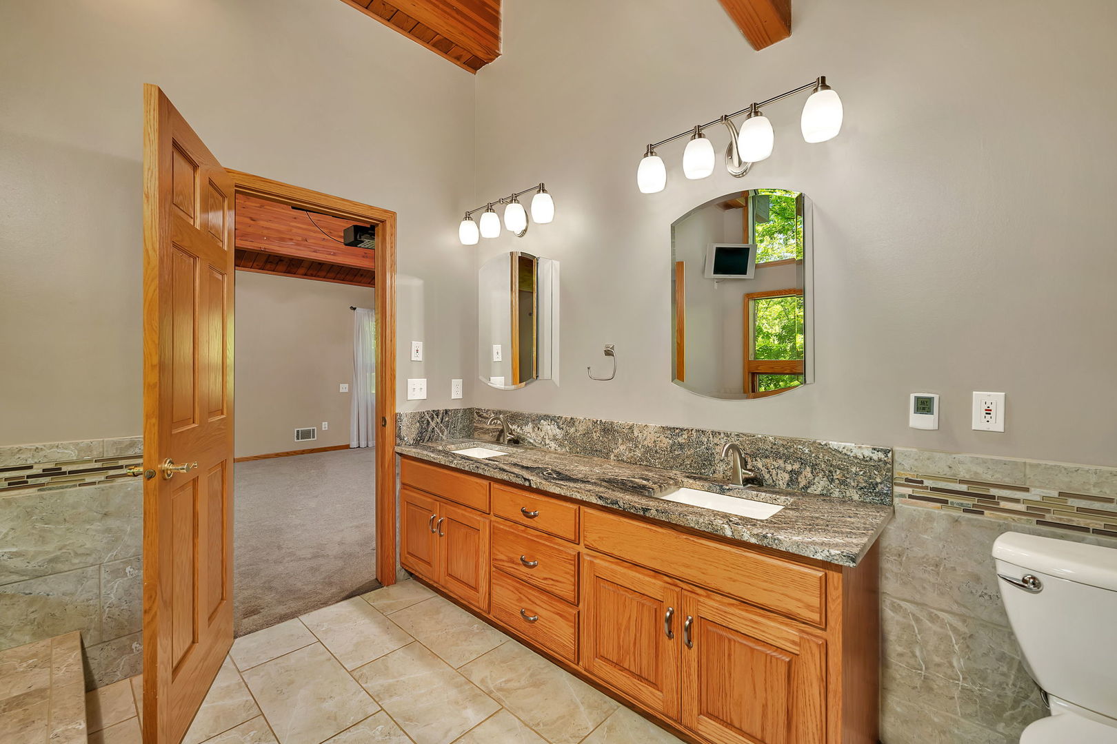 3085 W Southmor Road, Morris, IL 60450