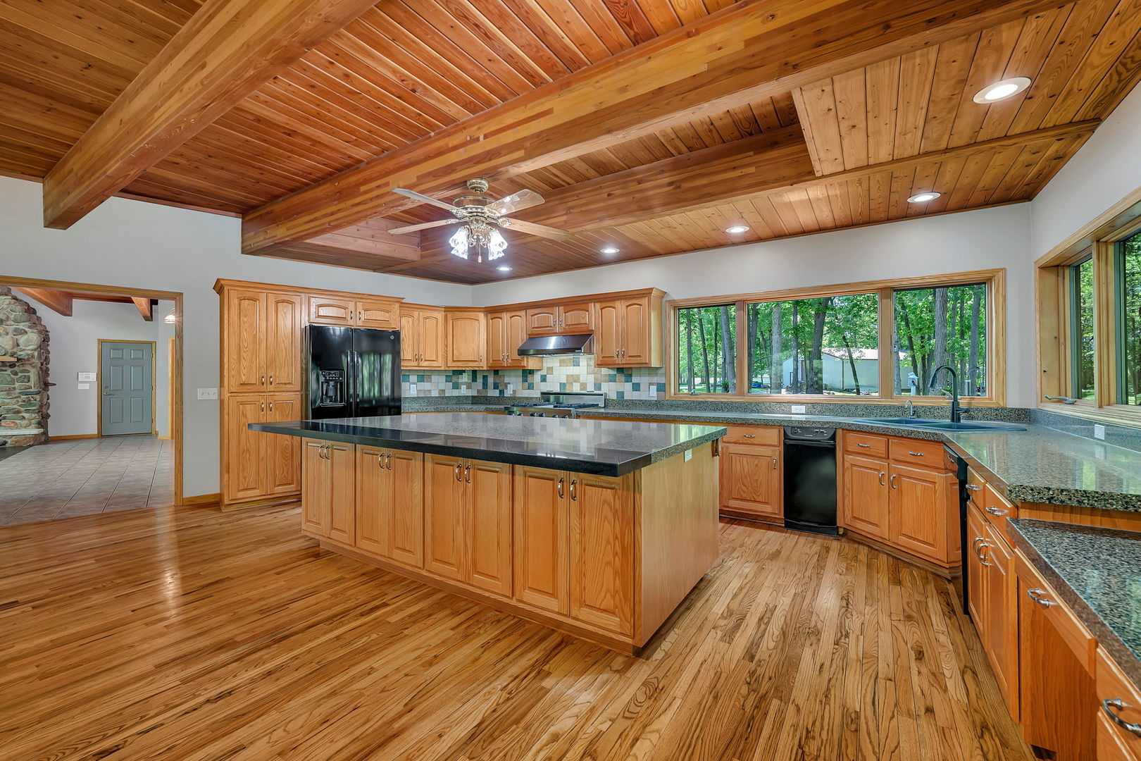 3085 W Southmor Road, Morris, IL 60450