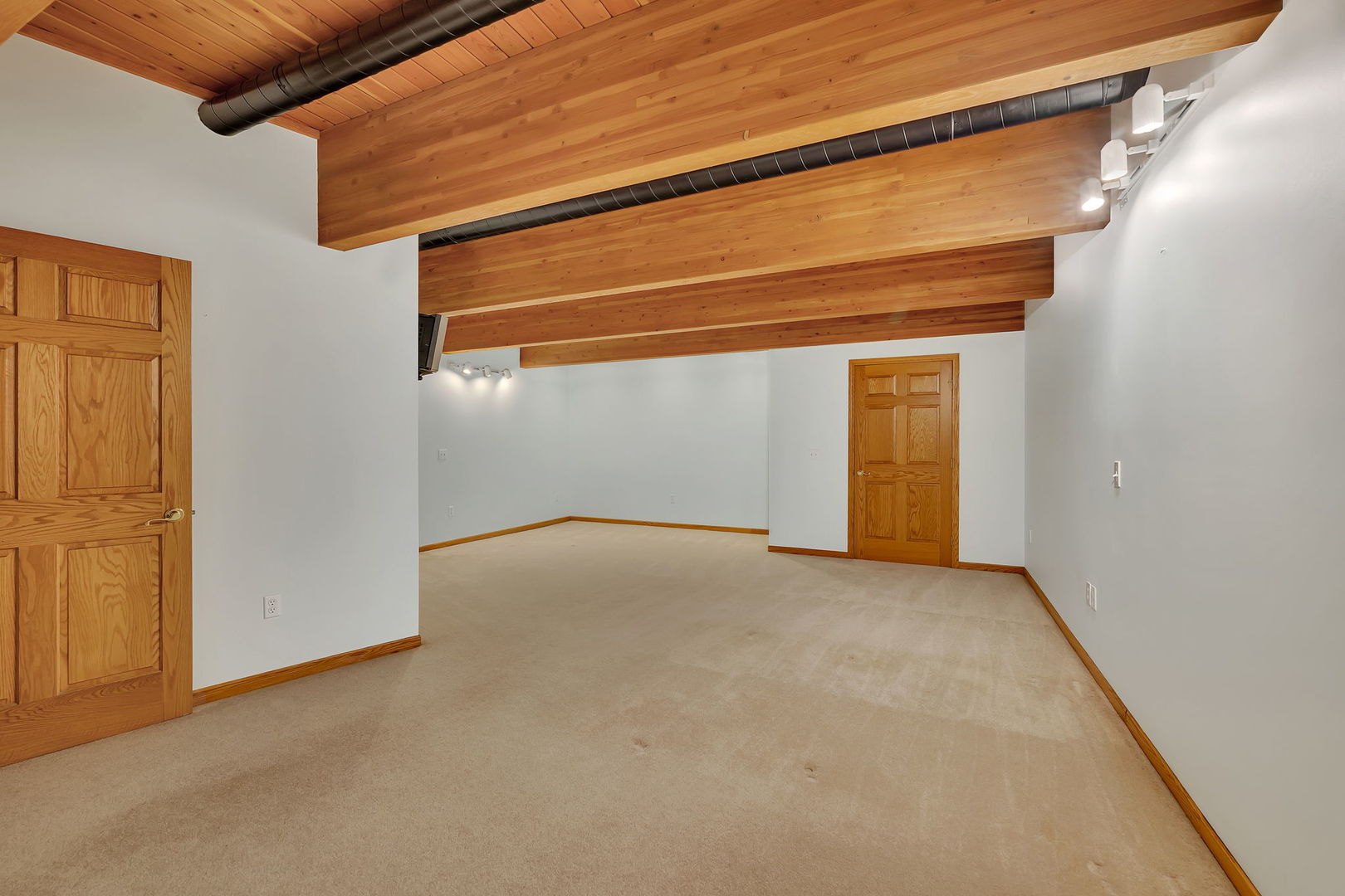 3085 W Southmor Road, Morris, IL 60450