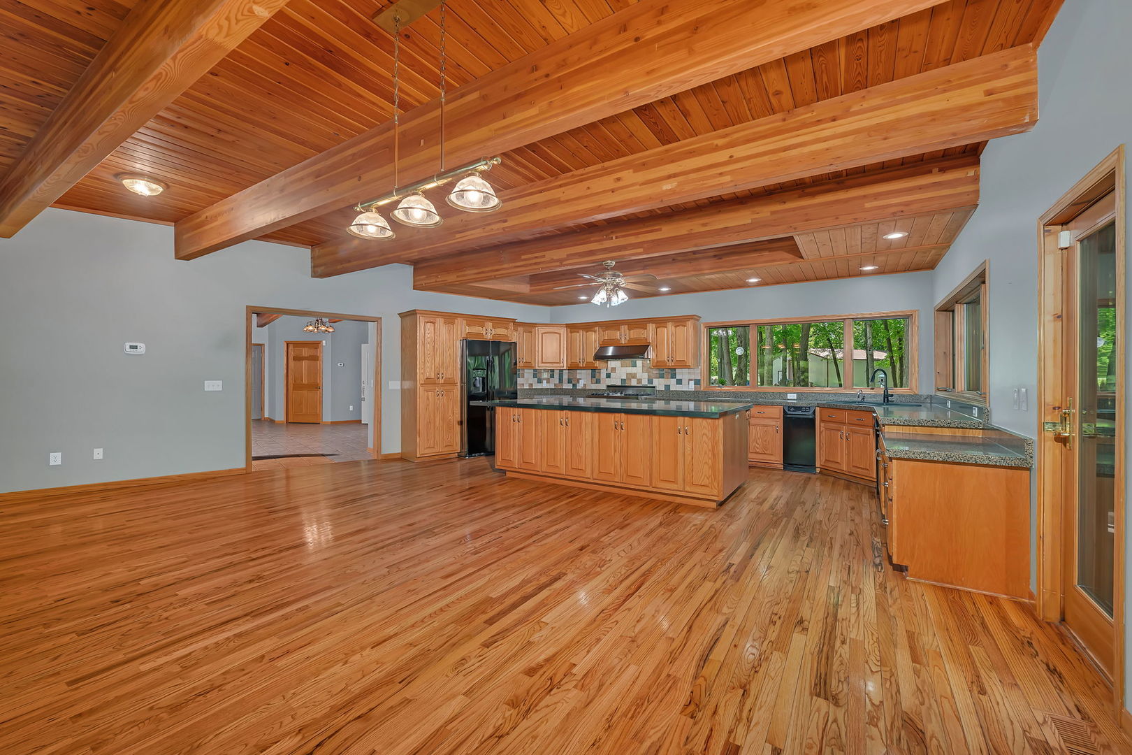 3085 W Southmor Road, Morris, IL 60450