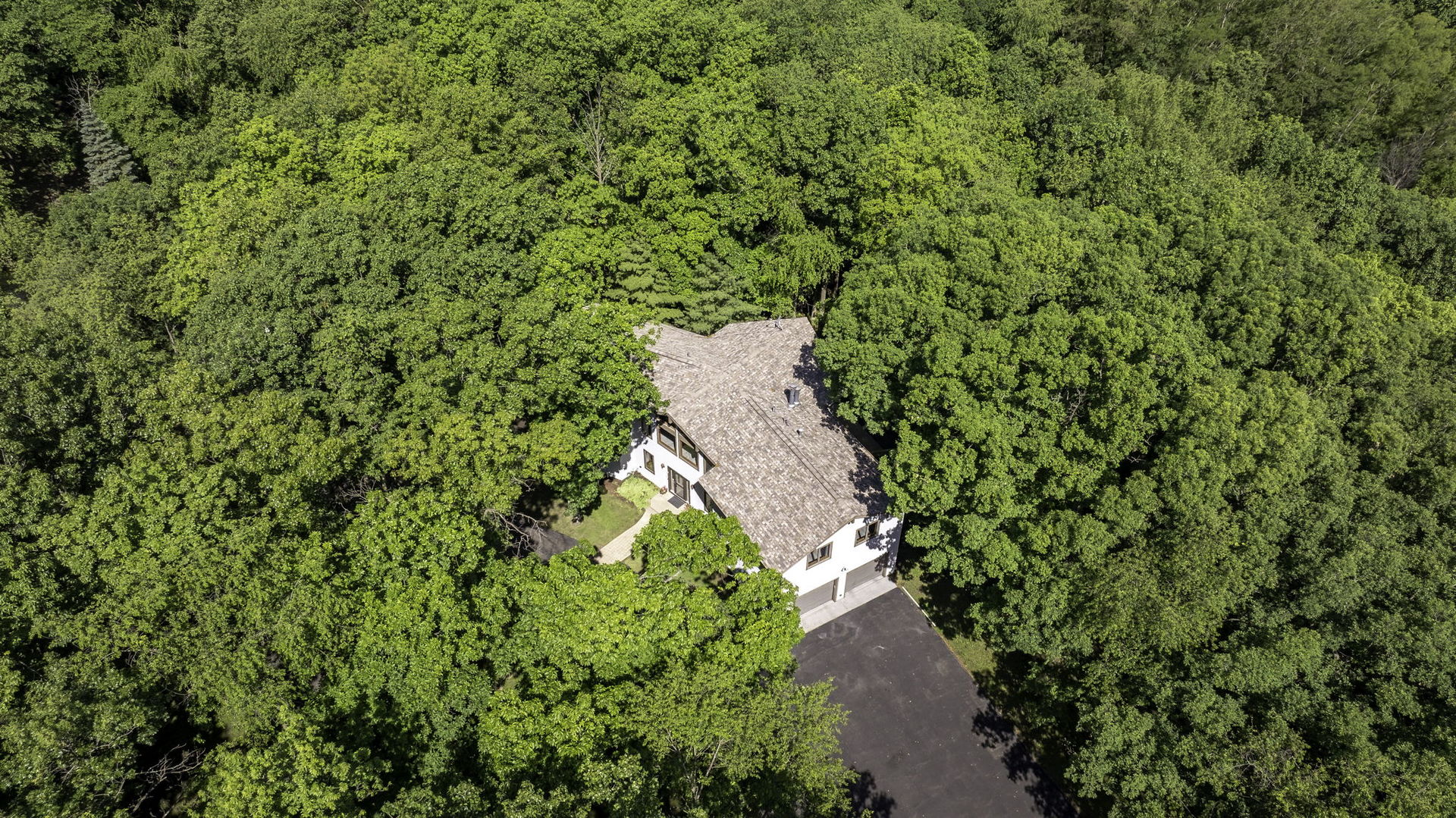 3085 W Southmor Road, Morris, IL 60450