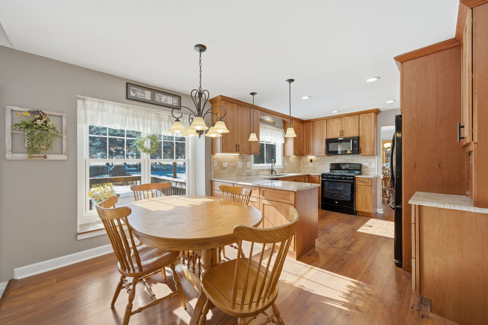 11N215 Capulet Circle, Elgin, IL 60124