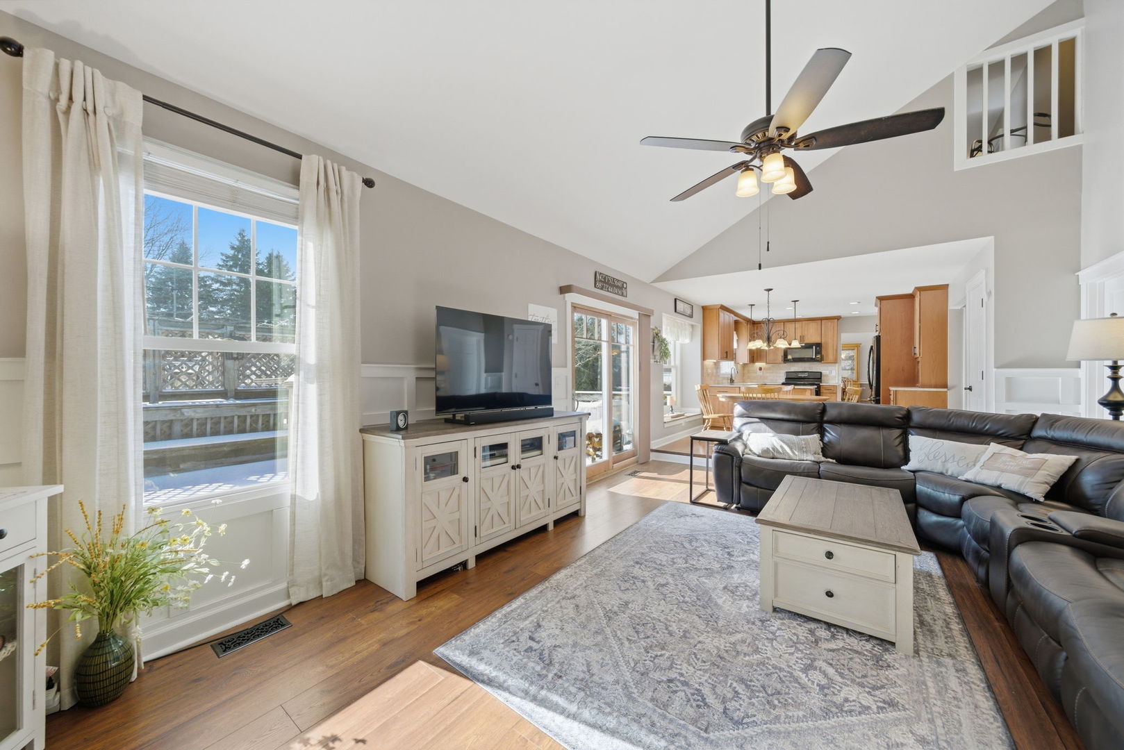 11N215 Capulet Circle, Elgin, IL 60124