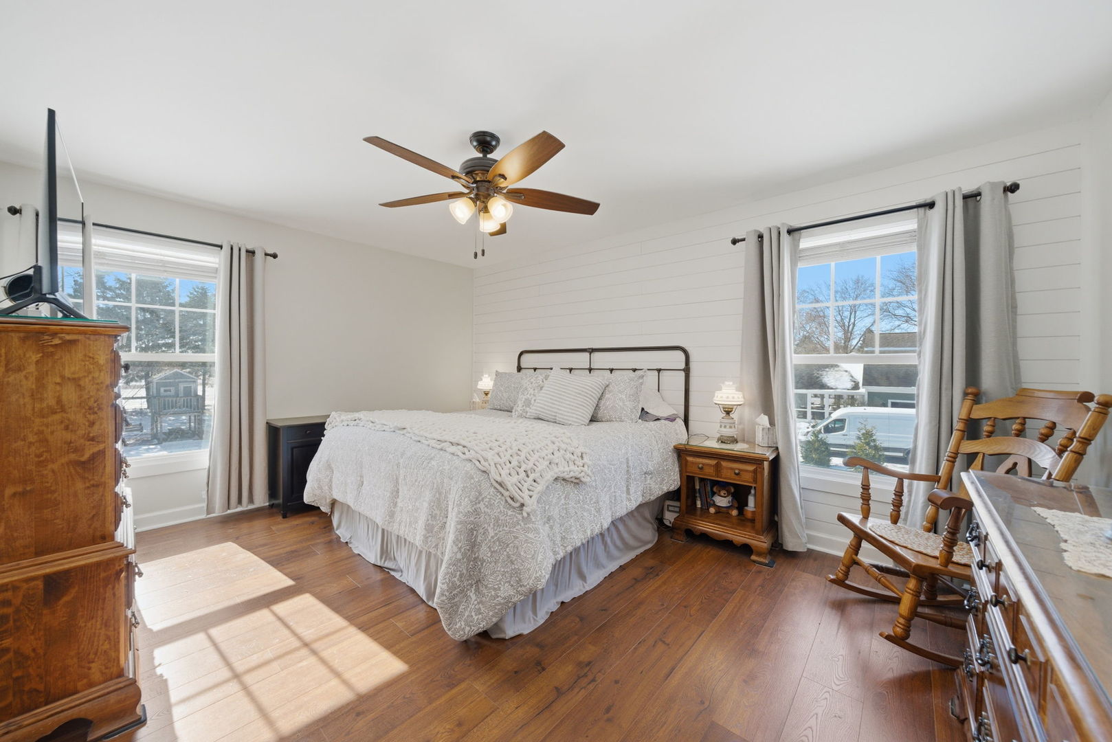 11N215 Capulet Circle, Elgin, IL 60124