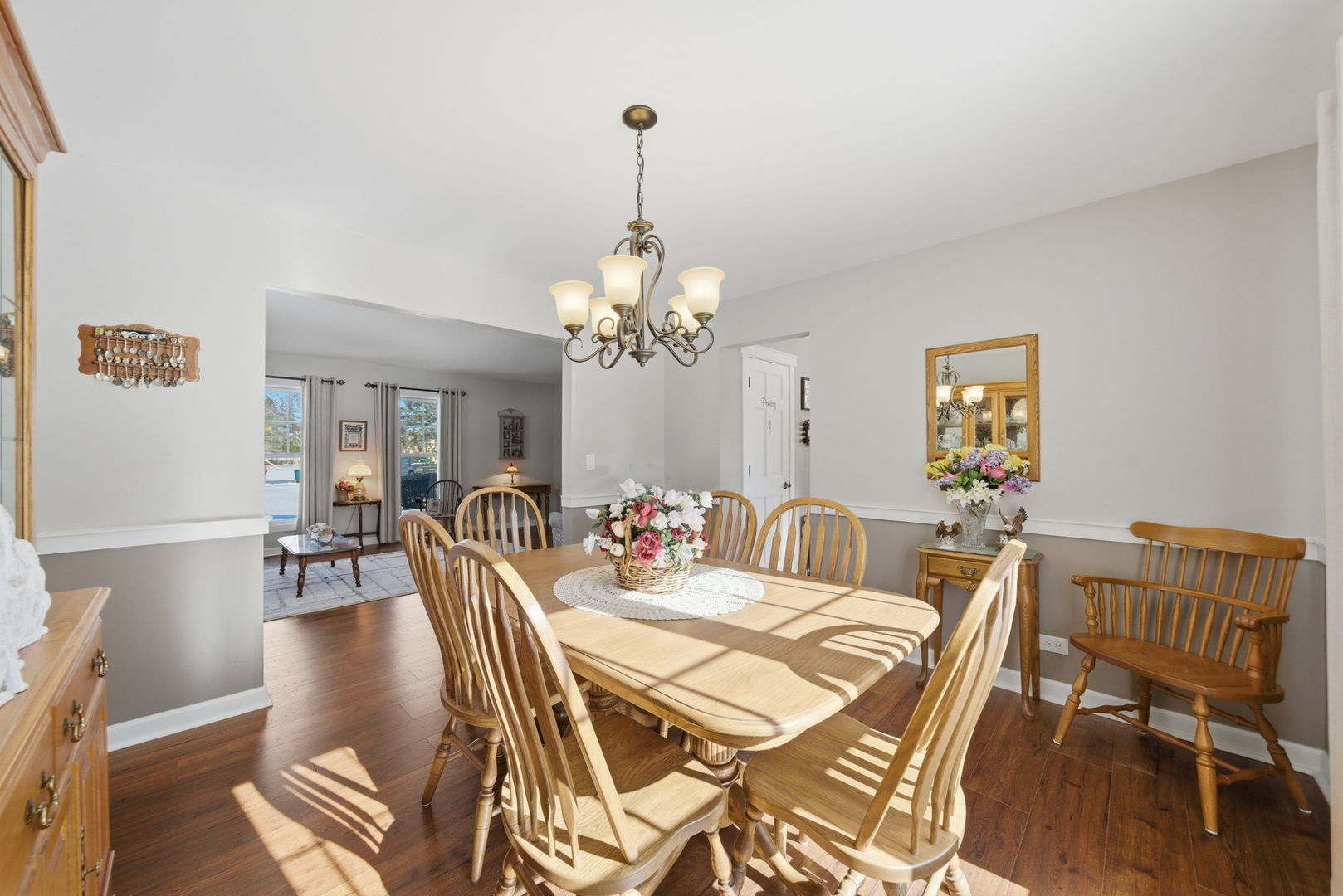 11N215 Capulet Circle, Elgin, IL 60124