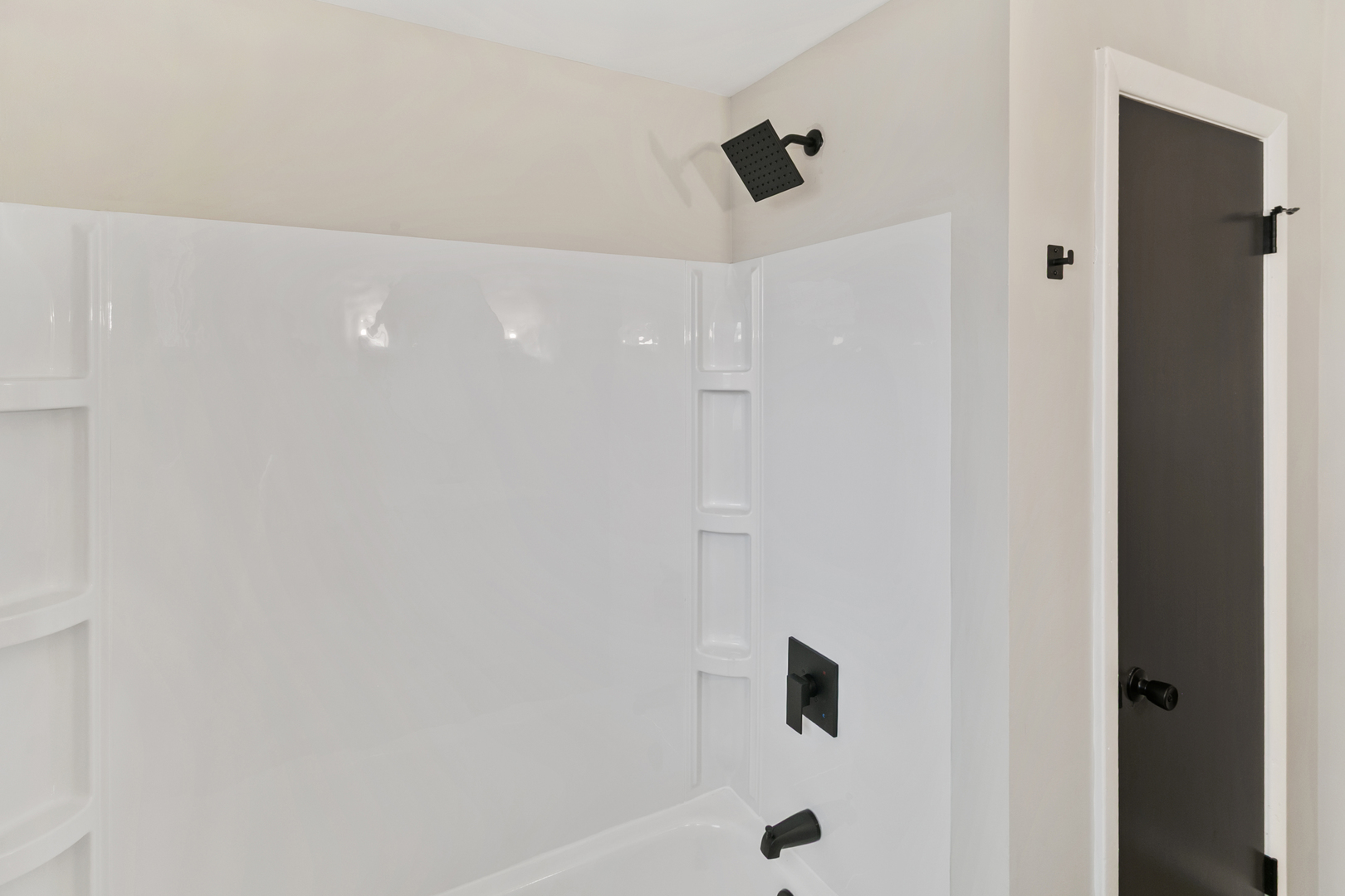 172 Strieff Avenue, Chicago Heights, IL 60411