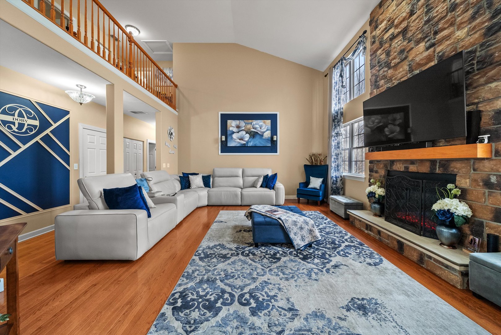 443 Glover Drive, North Aurora, IL 60542