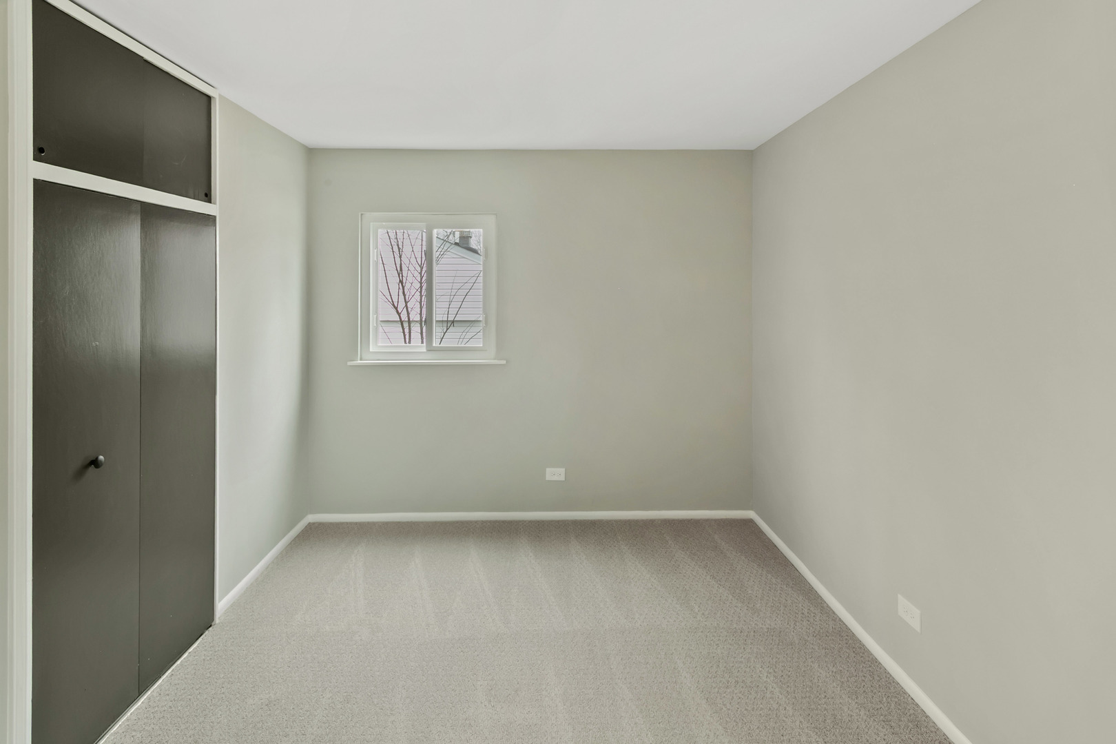 323 Mark Avenue, Glendale Heights, IL 60139