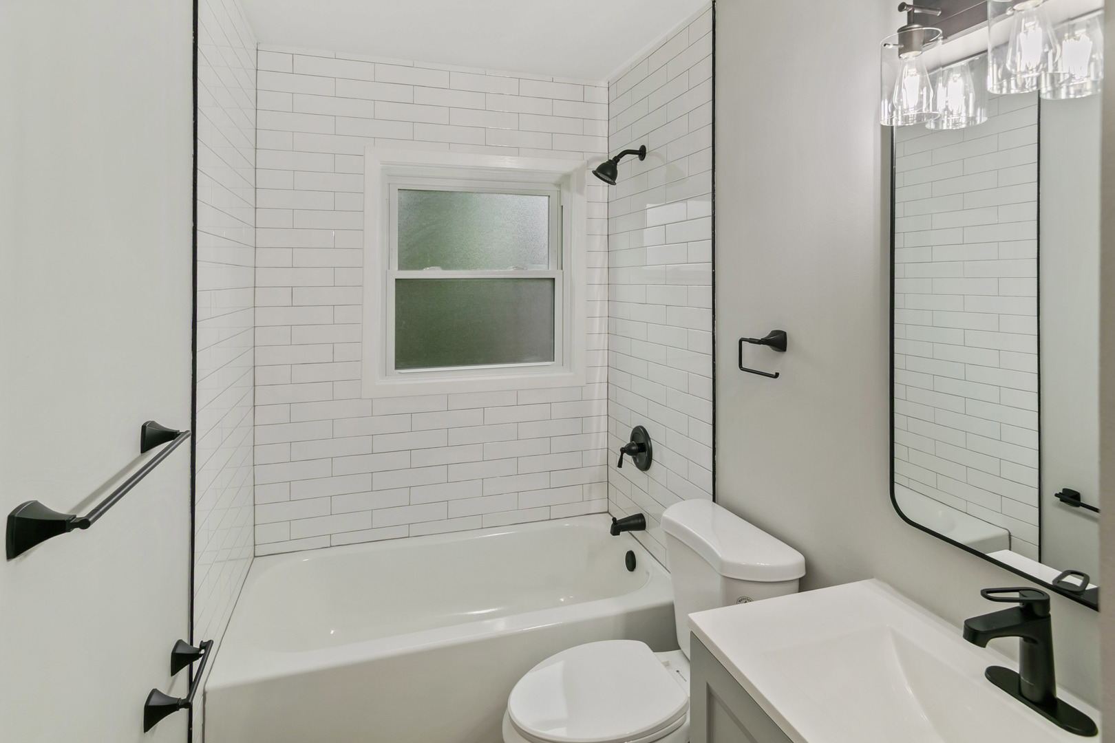 323 Mark Avenue, Glendale Heights, IL 60139