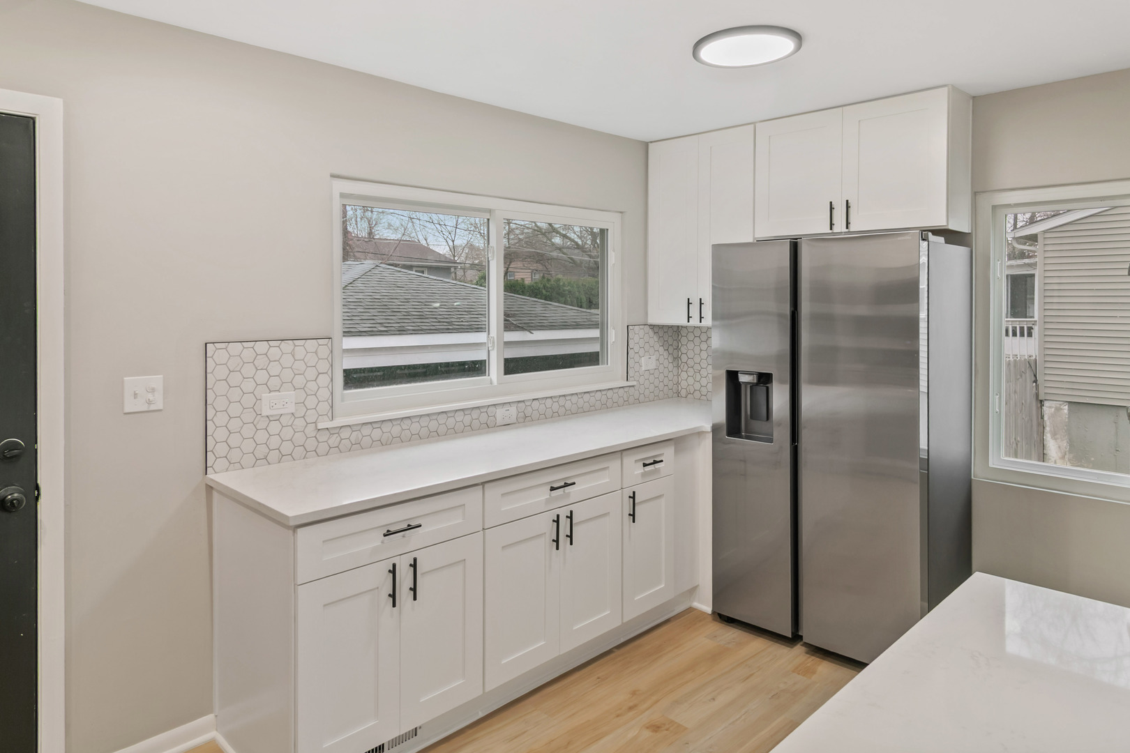 323 Mark Avenue, Glendale Heights, IL 60139